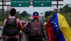 Miles de migrantes venezolanos arman una caravana hacia EE.UU. en el sur de México