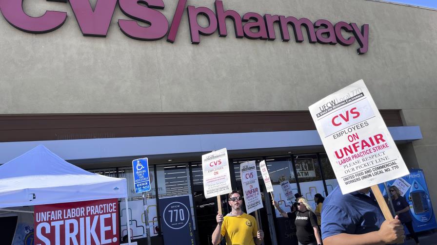 Trabajadores de farmacias CVS se declaran en huelga en 7 tiendas del sur de California