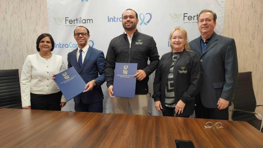 IntraCare Center y Fertilam Fertility Center firman acuerdo de colaboración