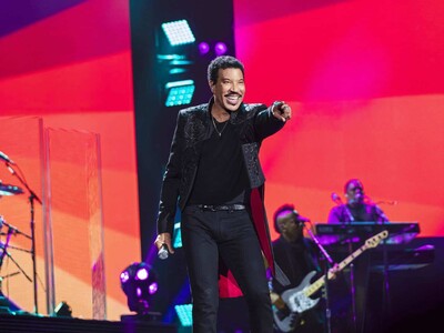 Concierto en St. Louis de Lionel Richie termina con hospitalización