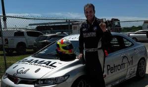 El piloto Tonino Aybar a sus rivales: Hay que contar siempre con éste servidor