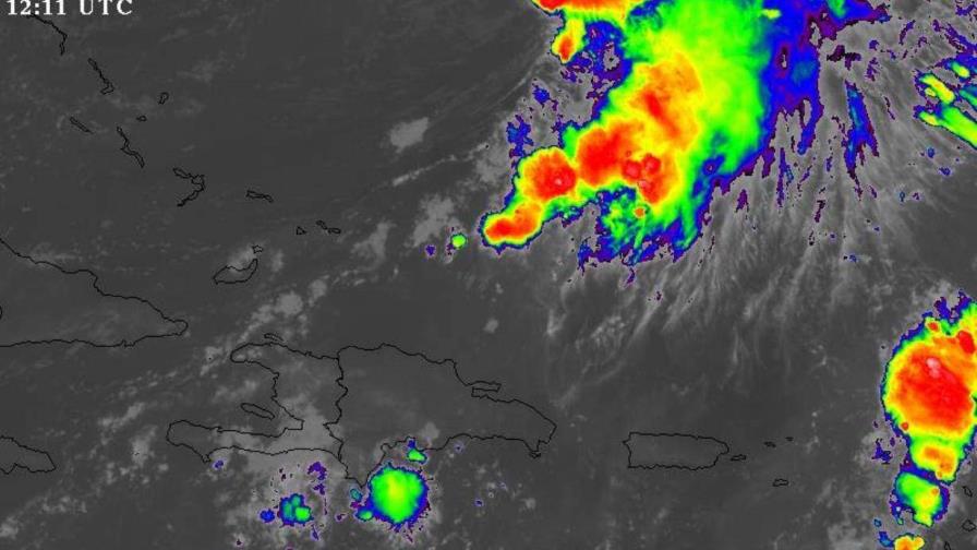 Lluvias continuarán el resto de esta semana por incidencia de dos ondas tropicales y una vaguada