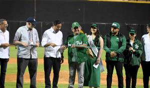 Las Estrellas ganan en la inauguración de su remodelado Estadio Tetelo Vargas