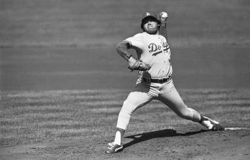 La “Fernandomanía” cambió la forma de ver el béisbol en Los Ángeles
