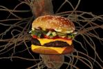 Un muerto y 10 hospitalizados por brote de E. coli en hamburguesas de McDonalds en EEUU Un muerto y 10 hospitalizados por brote de E. coli en hamburguesas de McDonalds en EEUU