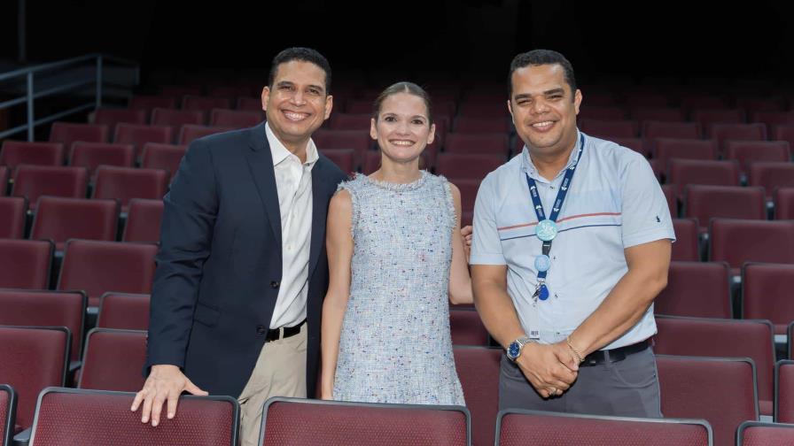 Inauguran remozada Sala de Teatro Laura Bertrán: un espacio para la cultura en Santo Domingo