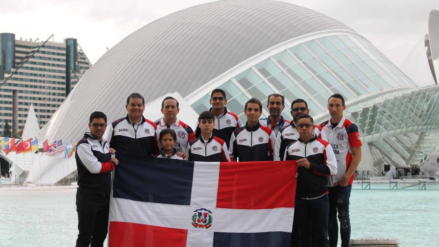 Selección Nacional desfila en grande en inauguración de los FIA GAMES