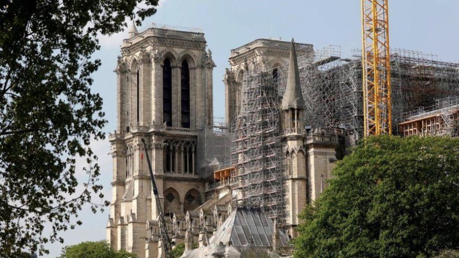 La ministra francesa de Cultura sugiere que los turistas paguen por visitar Notre Dame