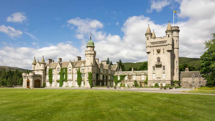 Balmoral, el castillo real donde murió Isabel II, planea albergar bodas no comerciales