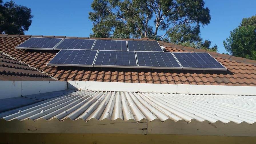 Edesur respalda pagar hasta 20 % menos a los dueños de paneles solares para frenar el déficit