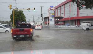 Las lluvias vuelven a causar estragos este jueves en Santiago