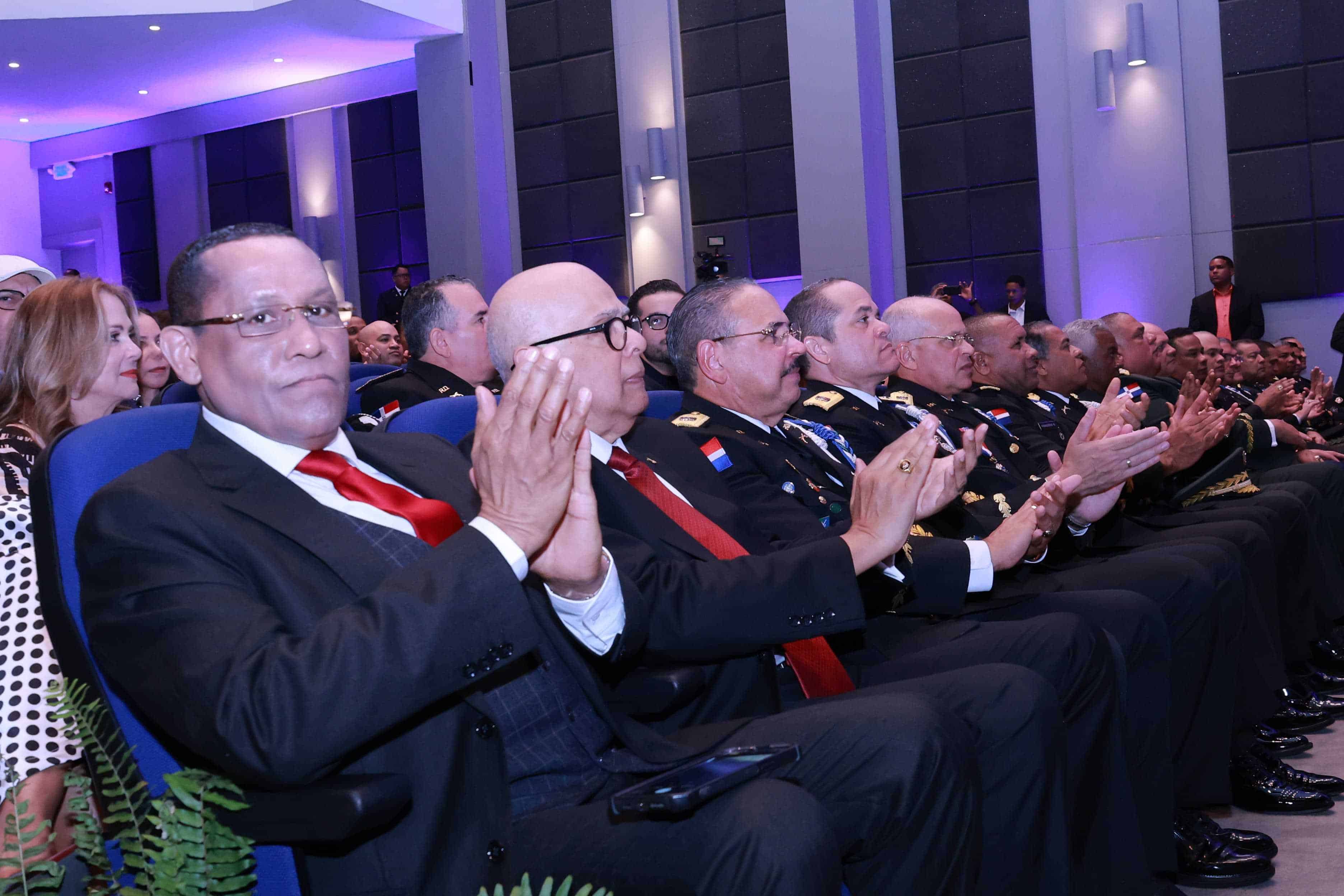 Entrega de la Medalla al Mérito Policial.