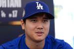Aunque Ohtani no lanzará en la Serie Mundial, la locura por el japonés persiste Aunque Ohtani no lanzará en la Serie Mundial, la locura por el japonés persiste