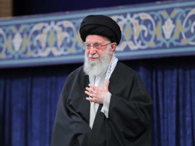 Líder supremo de Irán promete seguir luchando