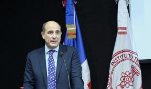 Economista afirma que una reforma fiscal no reduciría el déficit