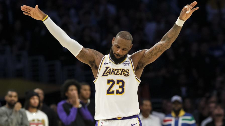 LeBron James logra triple doble y Davis anota 31 puntos en victoria de Lakers sobre Kings