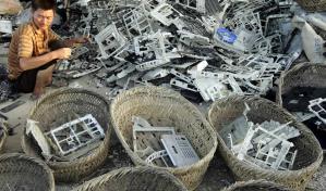 La IA podría producir hasta cinco millones de toneladas de basura electrónica esta década