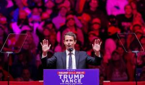 Comediante que llamó basura a Puerto Rico en mitin de Trump no se disculpará con nadie