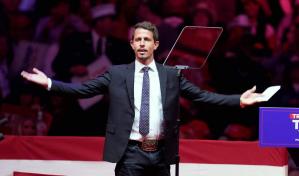 Un telonero en el mitin de Trump llama a Puerto Rico isla de basura flotante