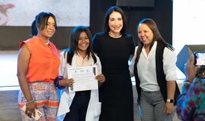 Entregan certificados a 672 adolescentes por talleres de habilidades socioemocionales
