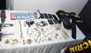 En un mes, realizan dos asaltos en joyerías del país vestidos como agentes de la DNCD