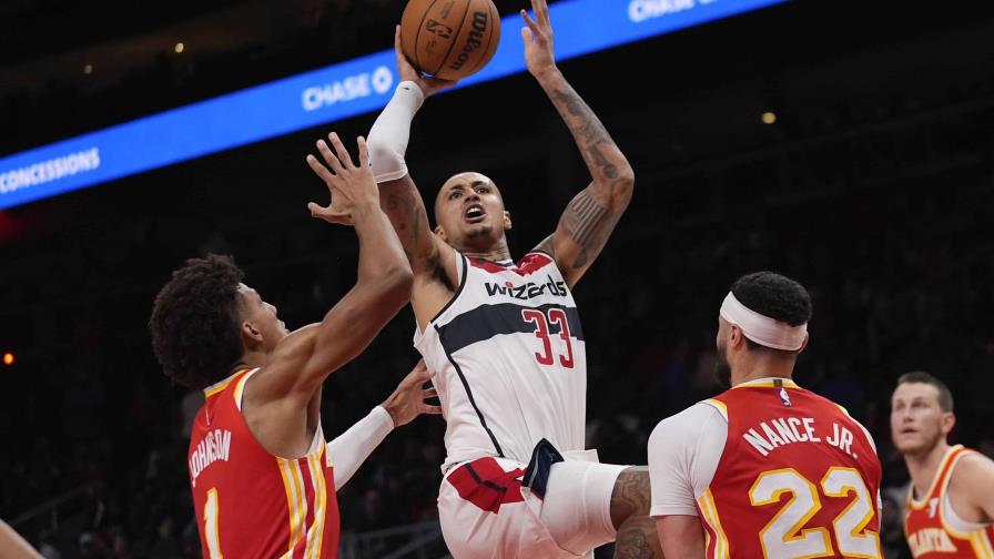 Wizards logran su primera victoria con 25 puntos de Kuzma al vencer 121-119 a Hawks