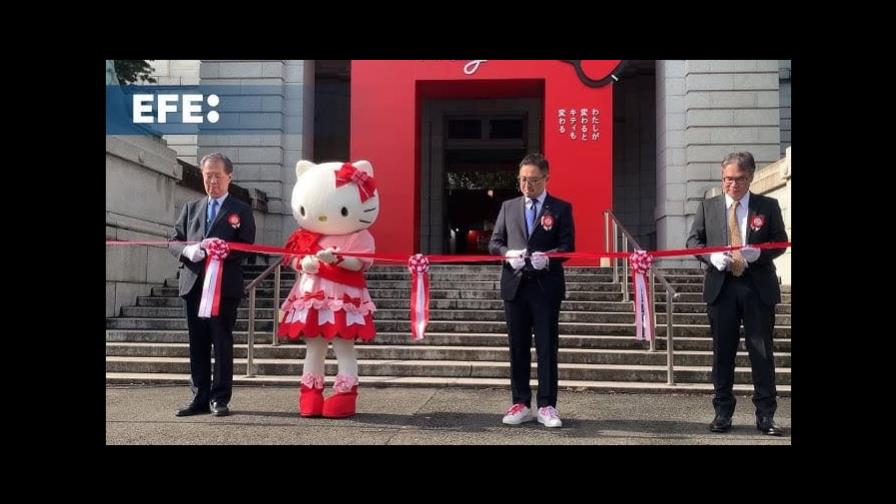 Hello Kitty celebra sus 50 años en constante evolución con una gran muestra en Tokio