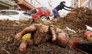 EN FOTOS: Valencia sufre graves inundaciones que dejan al menos 62 muertos