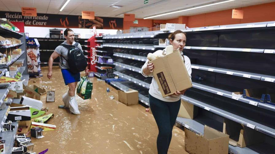 Detenidas 39 personas por saqueos en comercios de zonas afectadas por la DANA en Valencia