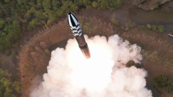 Corea del Norte asegura haber probado un nuevo tipo de misil intercontinental