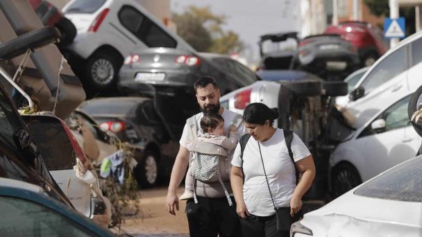 Conseguir comida y agua, el desafío de la hondureña Yesenia en el día después