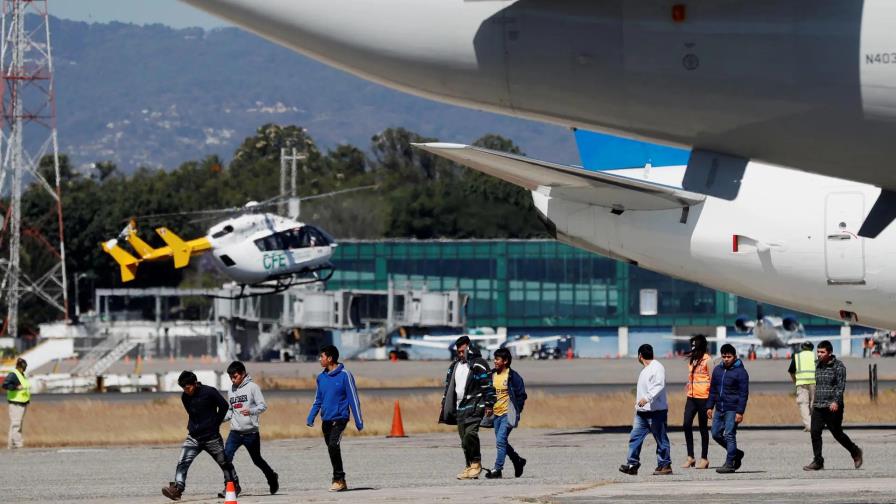 Cuba recibe un vuelo con 34 migrantes irregulares devueltos por Estados Unidos