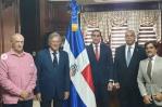 Embajada de España responde a senadores sobre quejas en entrega de visas a dominicanos