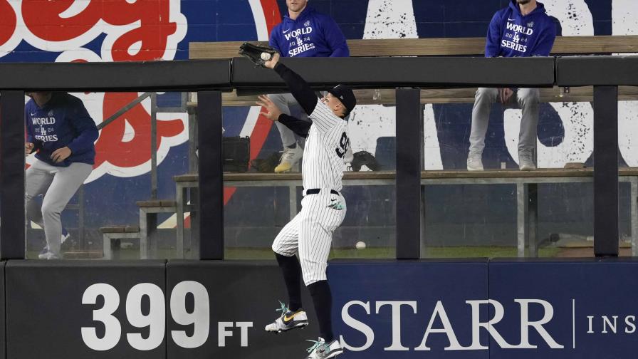 Judge rompe la mala racha de bateo, luego comete error para remontada de Dodgers