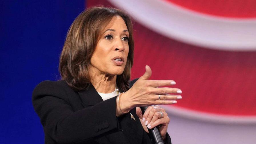 Harris visita tres estados clave y anima a los jóvenes a votar: veo su poder