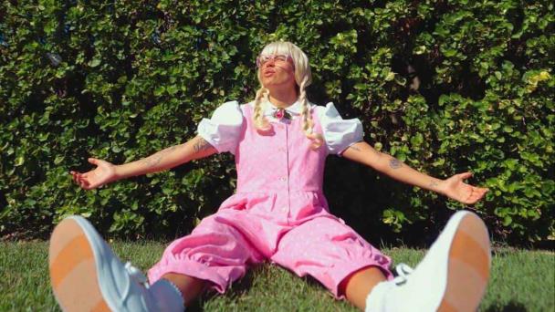 Karol G se convierte en un recordado personaje de "Matilda" - Diario Libre