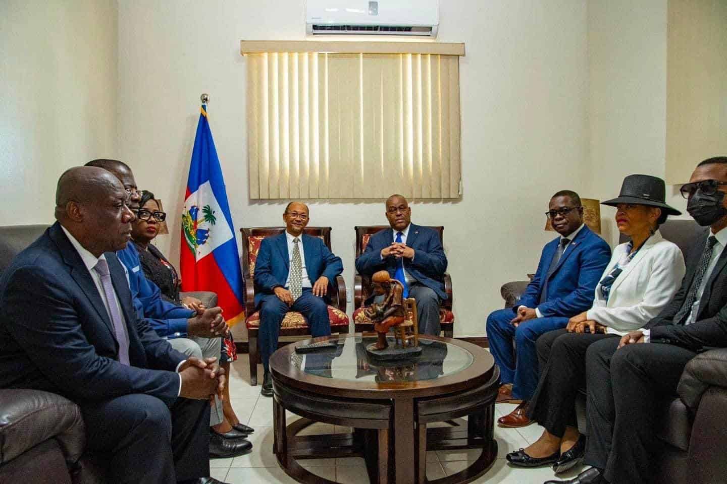 Este viernes el primer ministro acudió al aeropuerto a recibir al presidente del CPT.