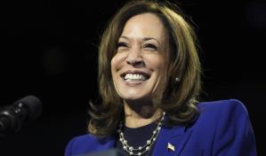 Kamala Harris afirma que comentarios de Trump sobre las mujeres ofenden a todos