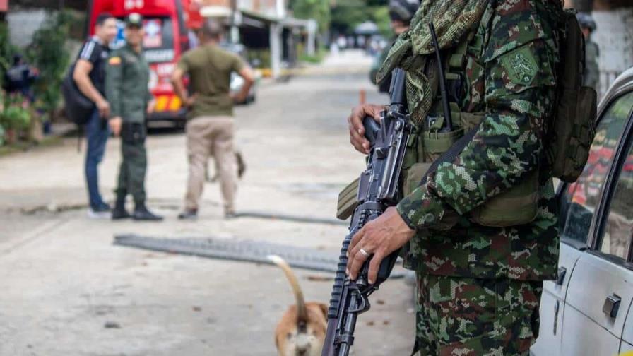 Al menos dos disidentes de las FARC muertos y dos policías heridos en atentado en Colombia