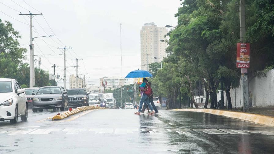 Elevan a 20 las demarcaciones en alerta por disturbio tropical