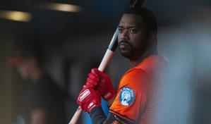 Orioles declinan opción de USS16,5 millones de Eloy Jiménez para 2025