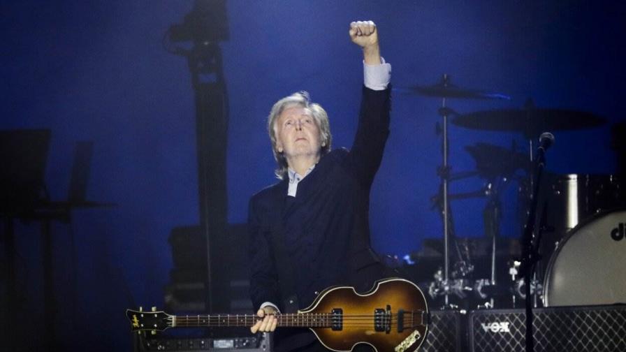 Paul McCartney reconquista Bogotá en una noche nostálgica