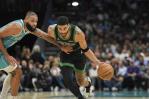 Tatum anota 29 puntos y Celtics vencen a Hornets y completan barrida en Charlotte