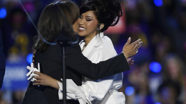 Cardi B muestra su apoyo a Kamala Harris y llama a Trump “Donnie Dunk”
