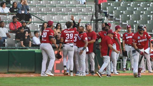 Gigantes del Cibao vencen a Estrellas Orientales y están en quinto puesto