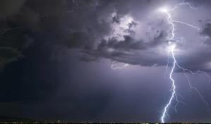 Tornado y tormenta causan daños en el área de Oklahoma City