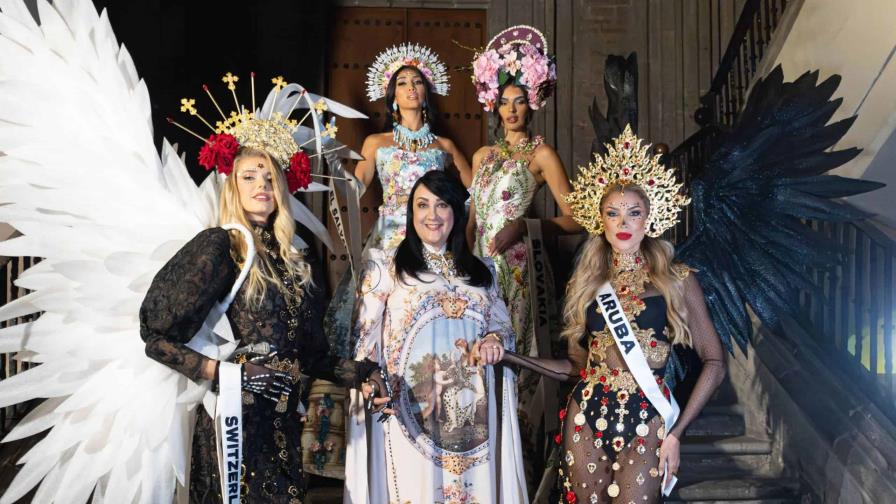 Giannina Azar, reconocida en la Gala de las Catrinas de Miss Universo 2024