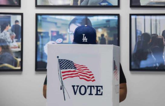 Aliados de Trump dominan las primarias republicanas en Virginia, Kansas y Michigan