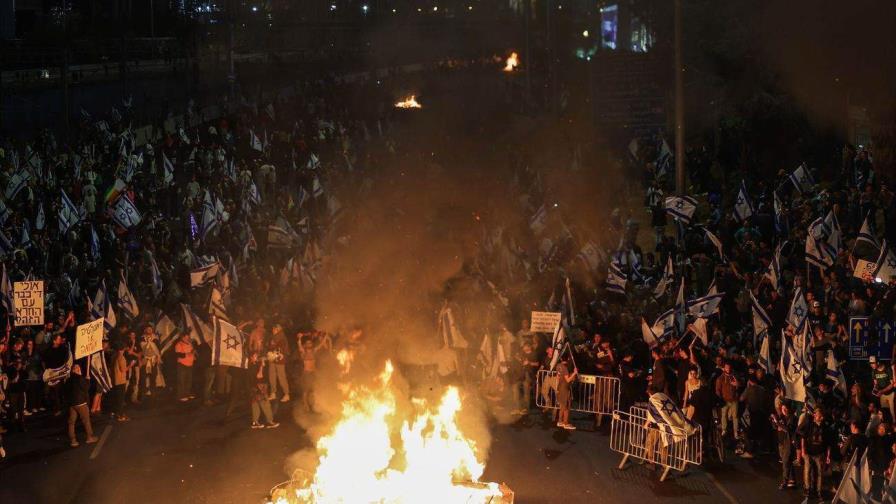 Unos 40 detenidos en Tel Aviv por las protestas contra el cese del ministro de Defensa