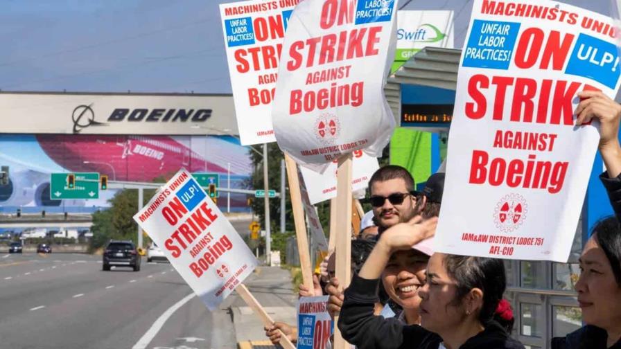 Los trabajadores de Boeing votan a favor del nuevo convenio y desconvocan la huelga